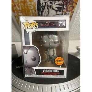 Funko Pop! Marvel WandaVision – Vision 50s #714 (Chase Limited Edition) Vinyl